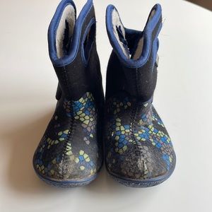 Toddler Bog Boots, size 5, waterproof!